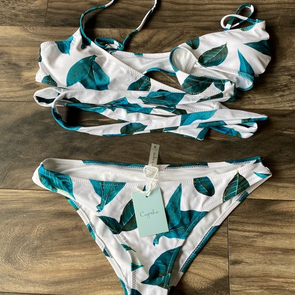 Cupshe swim suit (medium) NWT - Picture 1 of 2